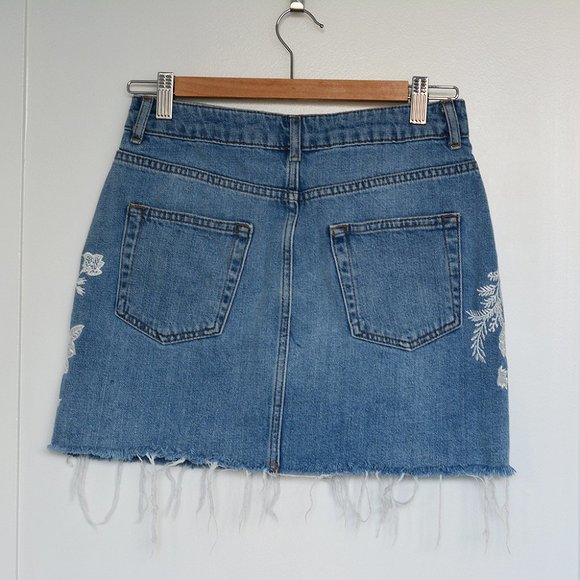 Topshop MOTO Embroidered Denim Skirt - Picture 3 of 7